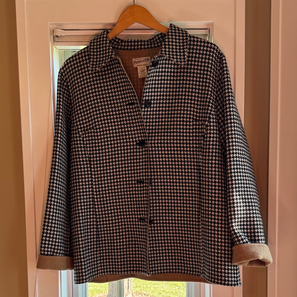 Pendleton Women's Houndstooth Blazer in Black and White Reversible - Camel